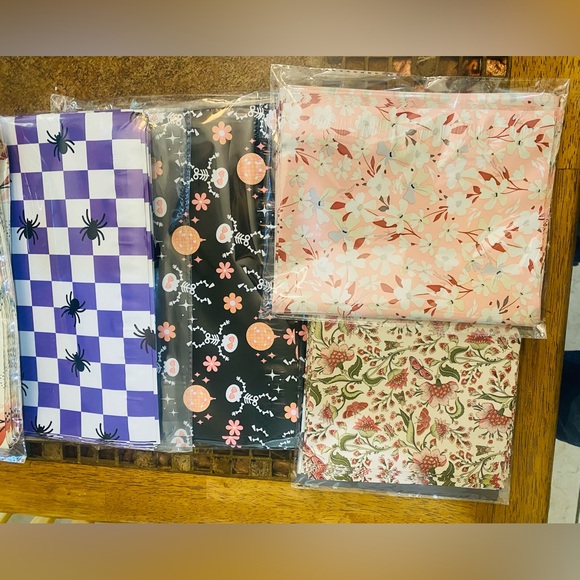 24 pack Designer Poly Mailers Floral and Patterned - Picture 3 of 3